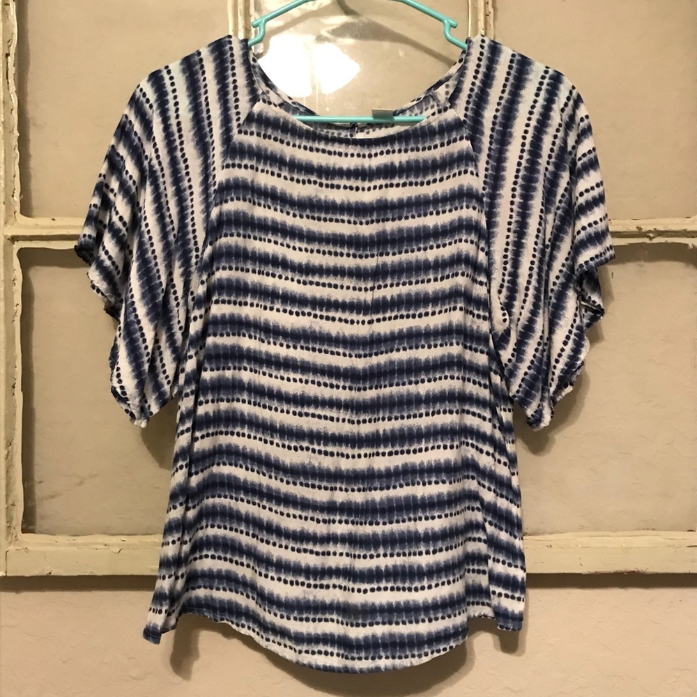 Navy and while Flowy shirt